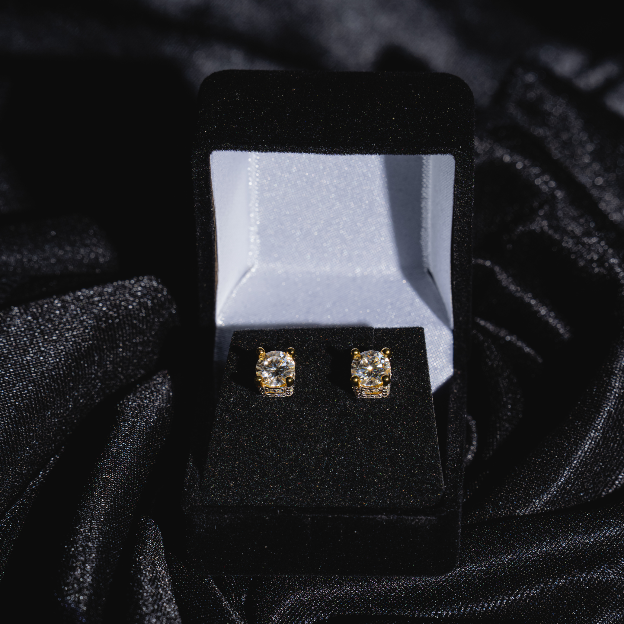 3D Solitaire Earrings
