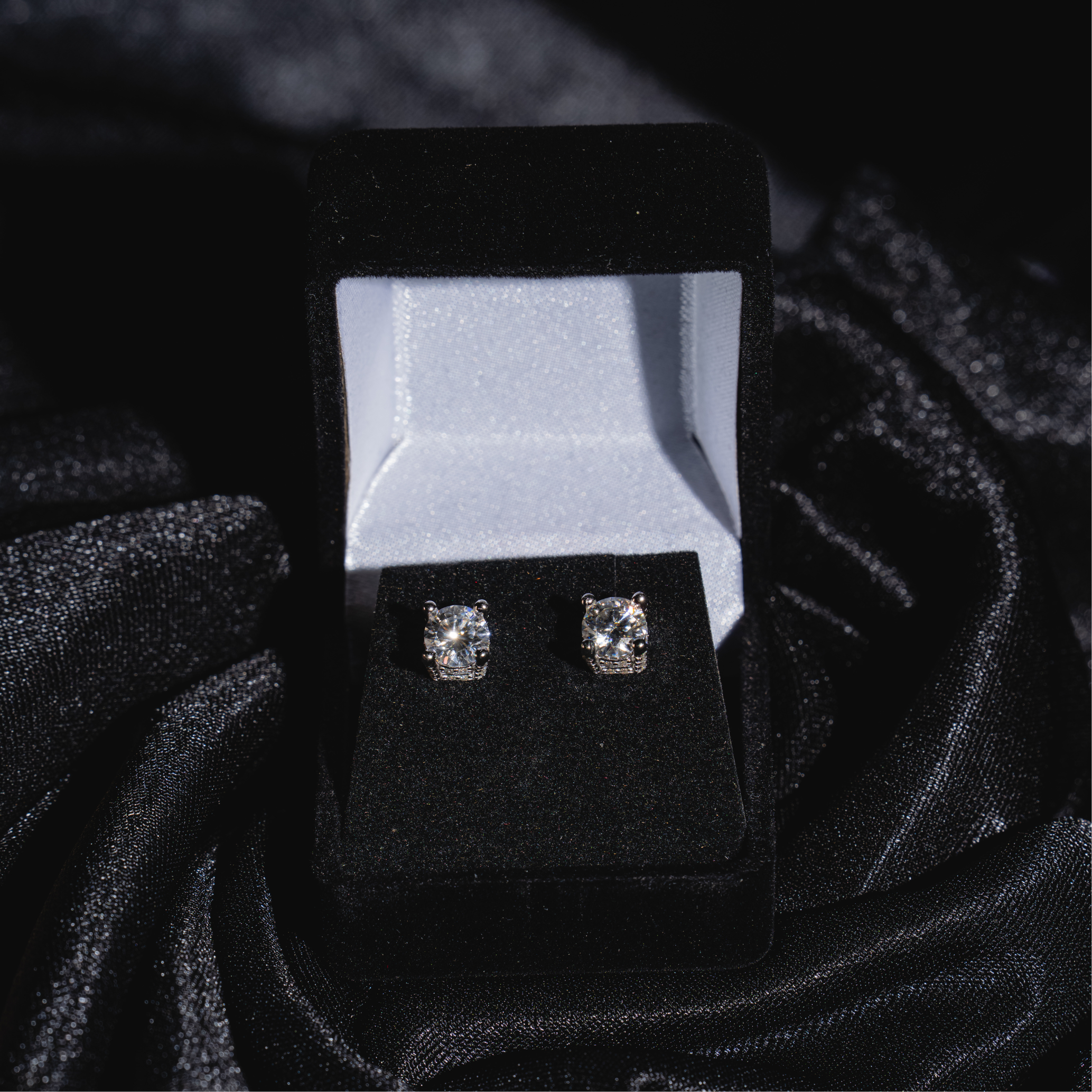 3D Solitaire Earrings