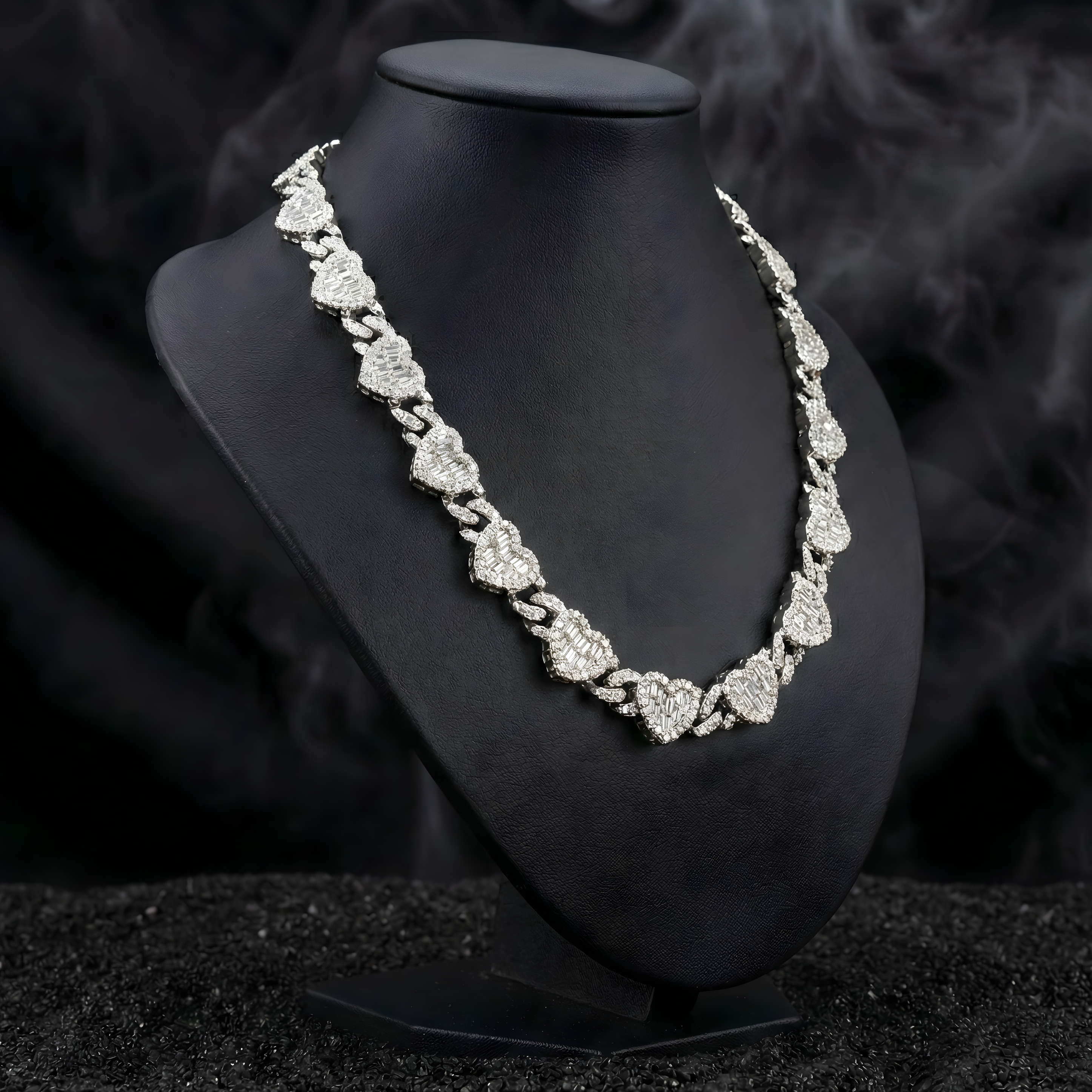 Heart Cuban Women Chainz