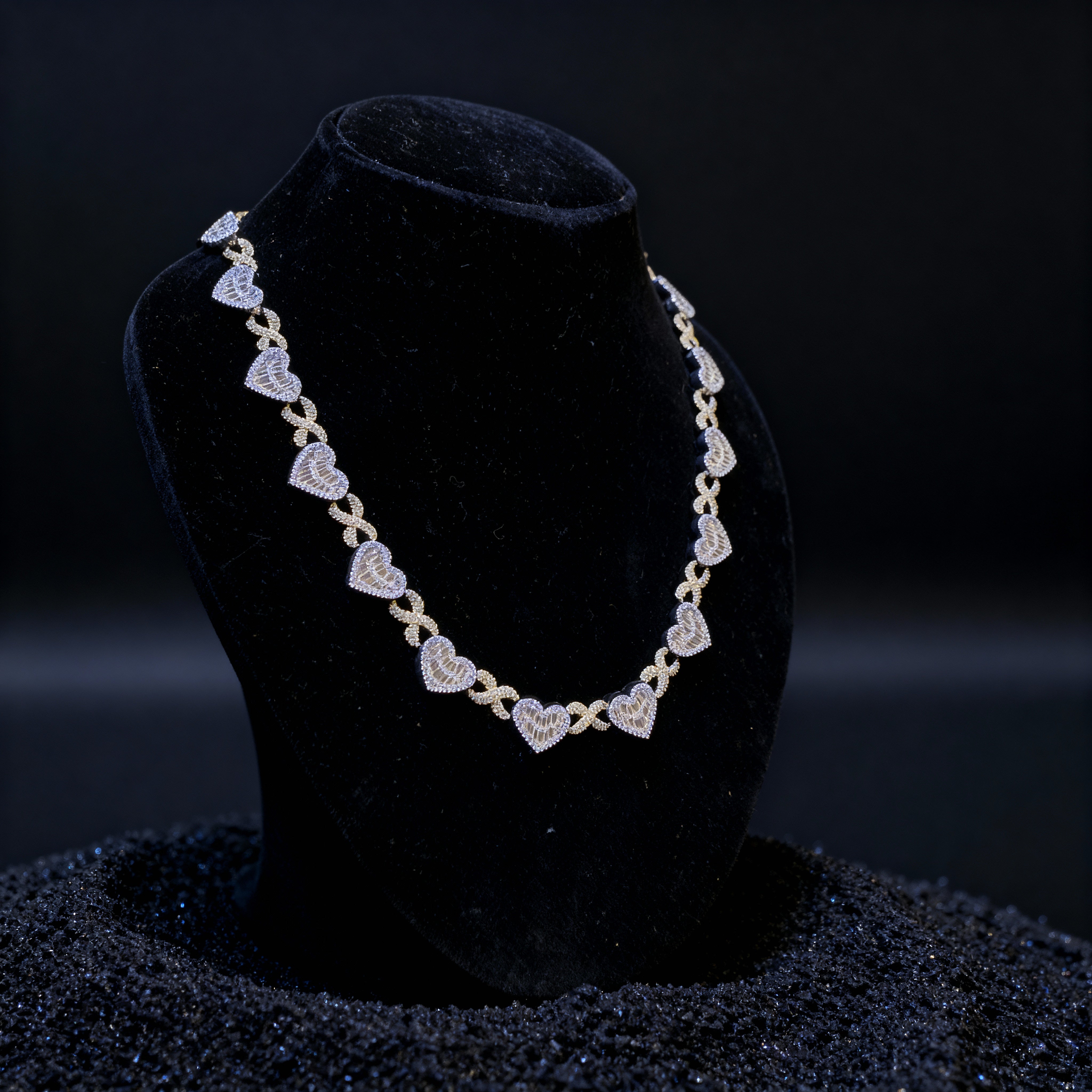 Infinity Heart Women Chainz